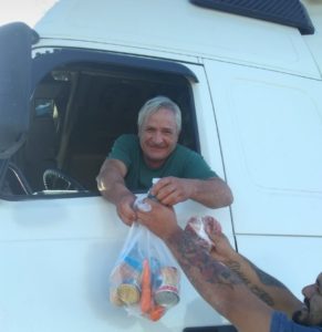 Asistencia a camioneros en Puerto San Julián